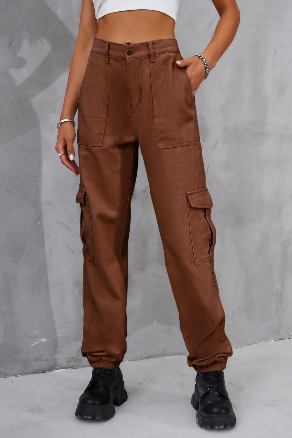 Buttoned High Waist Jeans with Pockets 