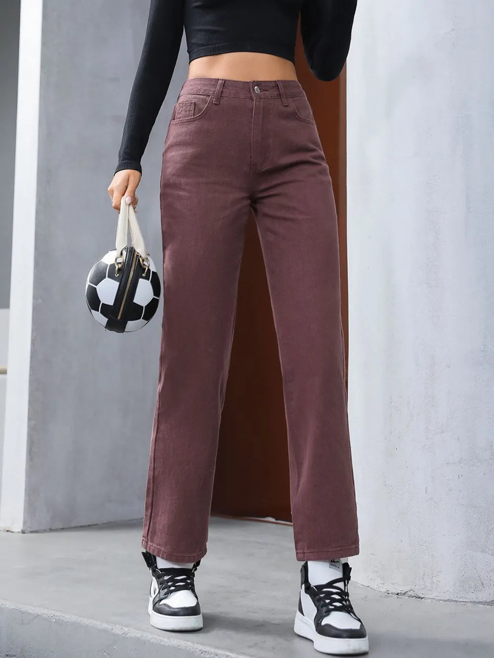 Straight Leg Jeans with Pockets 