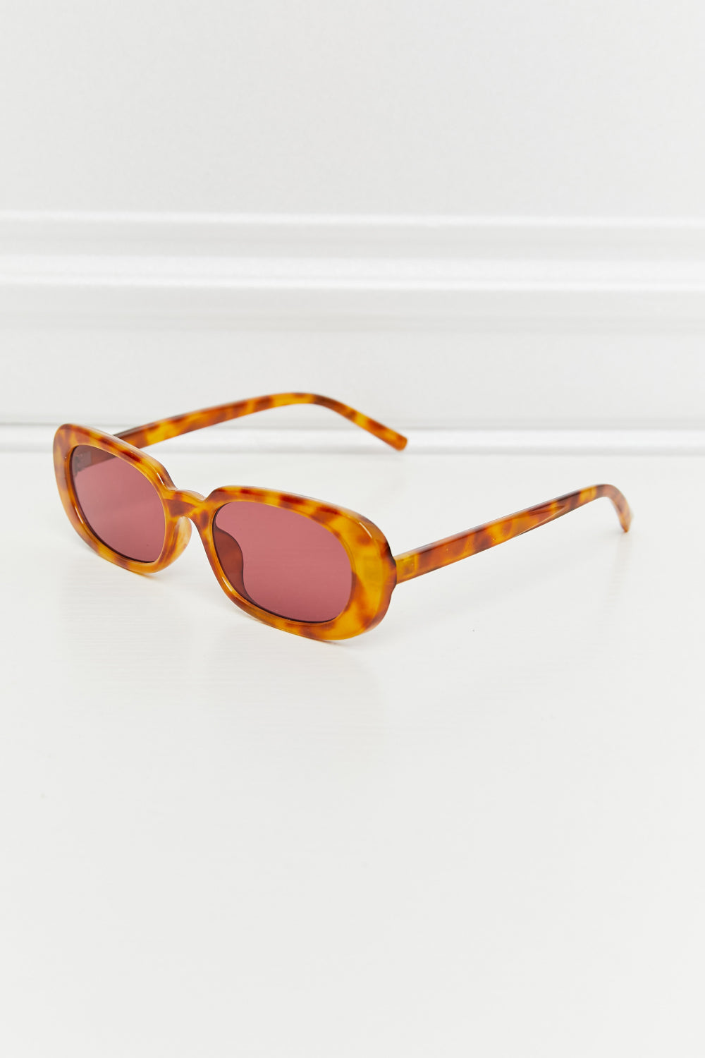 Oval Full Rim Sunglasses 