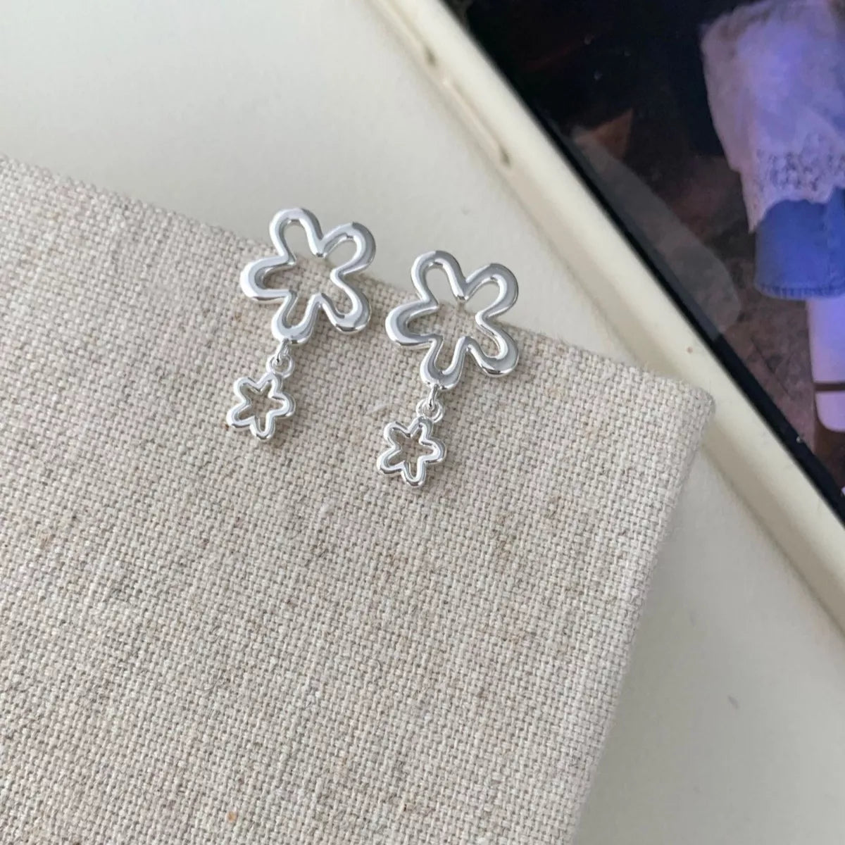 Flower Drop Earrings 