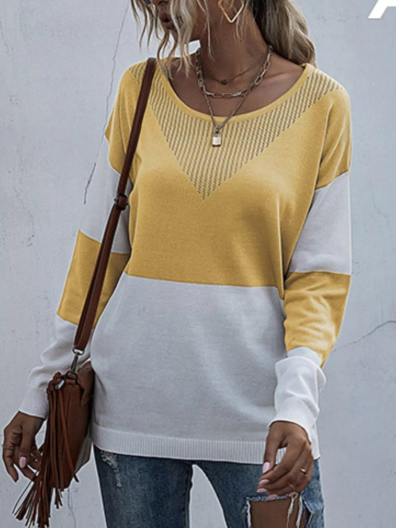 Color Block Round Neck Sweater 