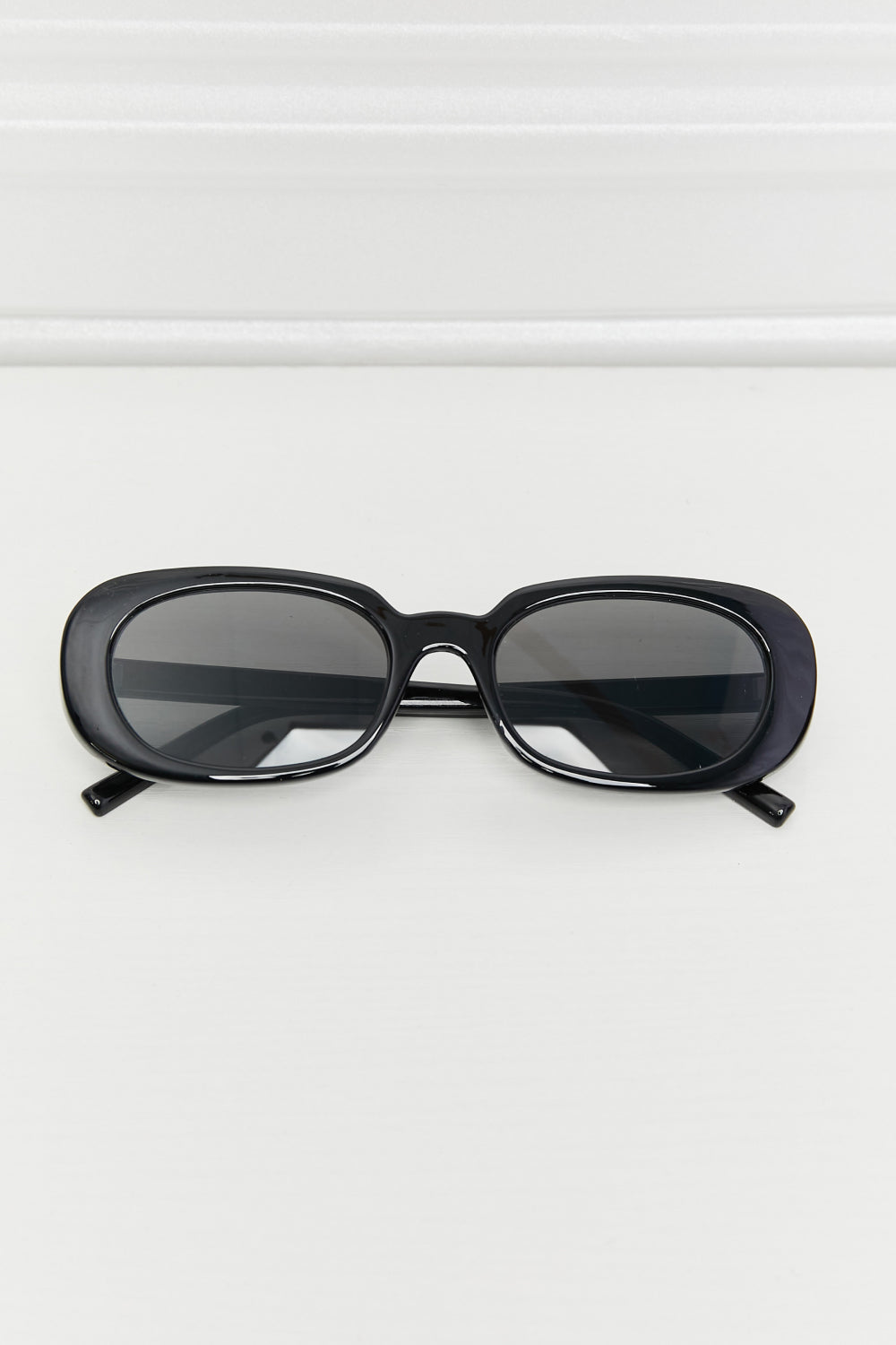 Oval Full Rim Sunglasses 