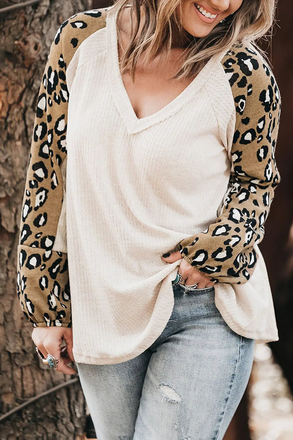 Plus Size Leopard V-Neck Raglan Sleeve Blouse 