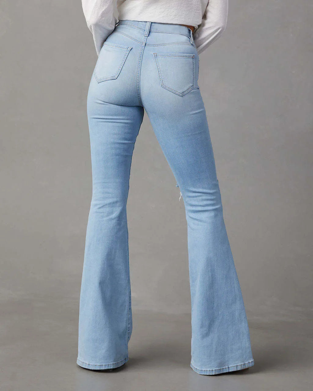 Distressed Jeans with Pockets 