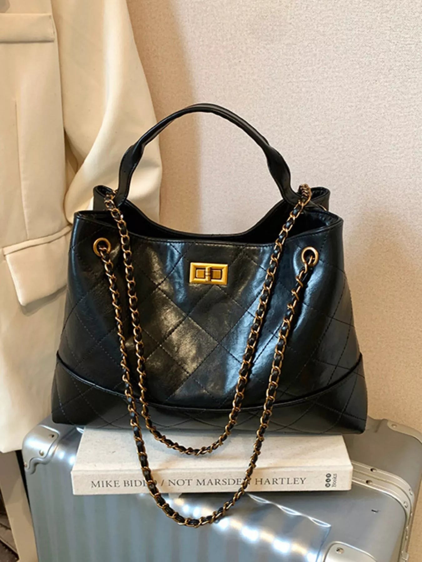 Quilted Leather Chain Strap Crossbody Bag 