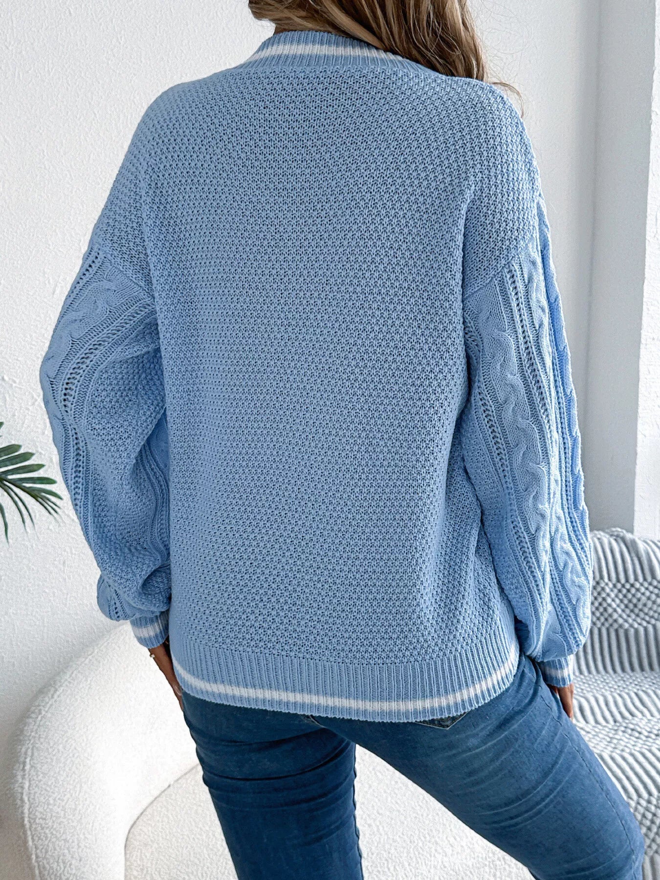 Cable Knit V-Neck Long Sleeve Sweater 