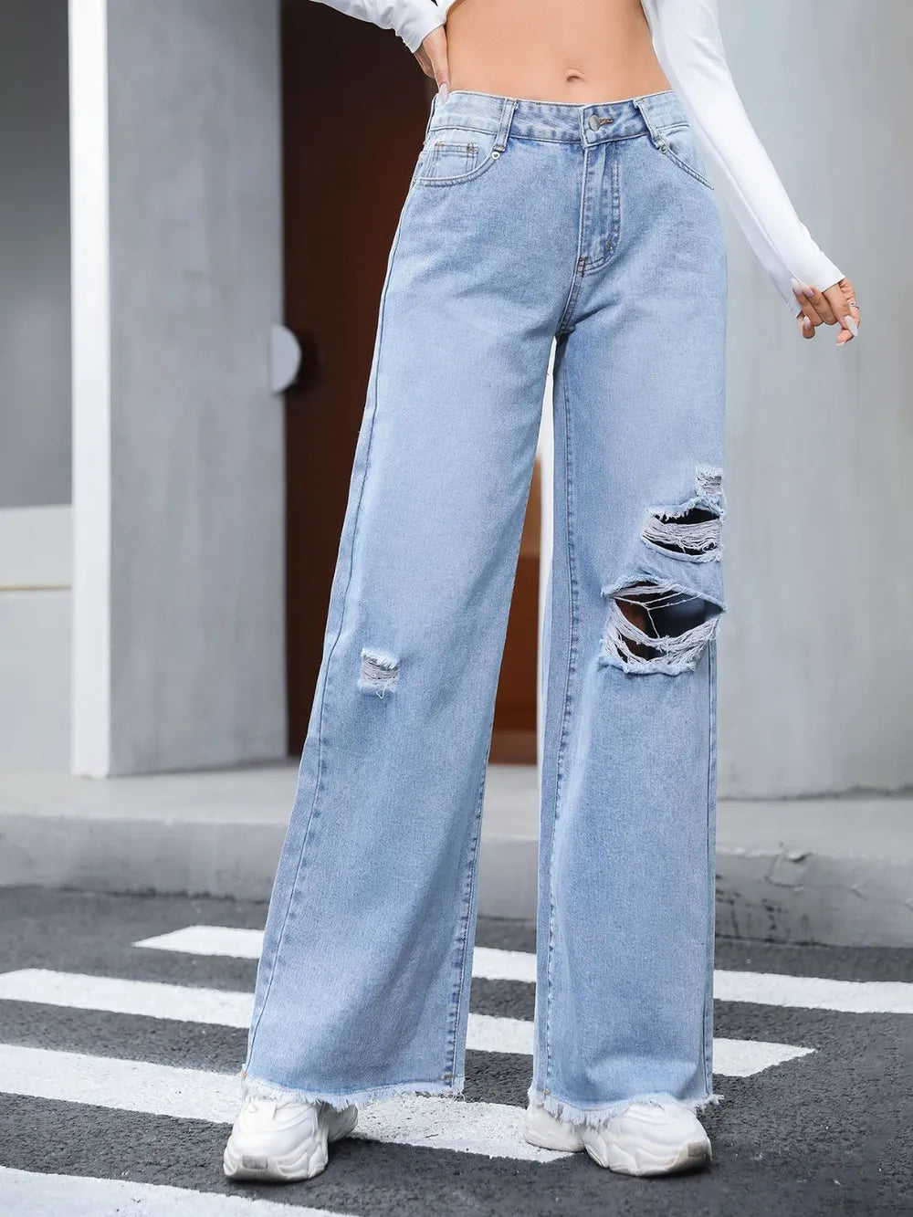 Distressed Raw Hem Wide Leg Jeans 