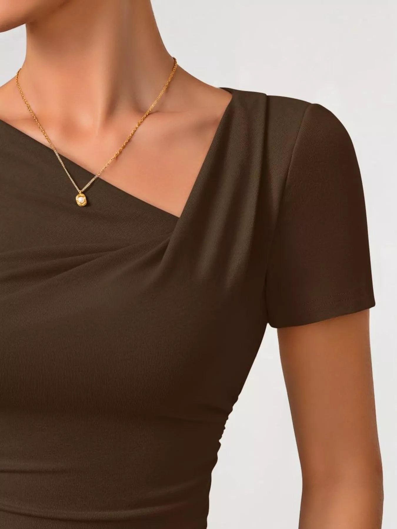 Asymmetrical Neckline Fitted T-Shirt 