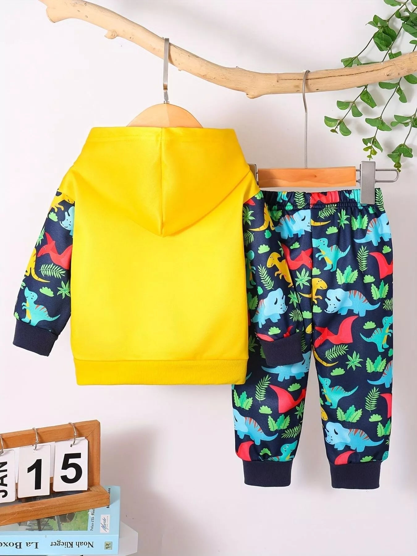 Children's Dinosaur Print Hoodie and Pants Set 