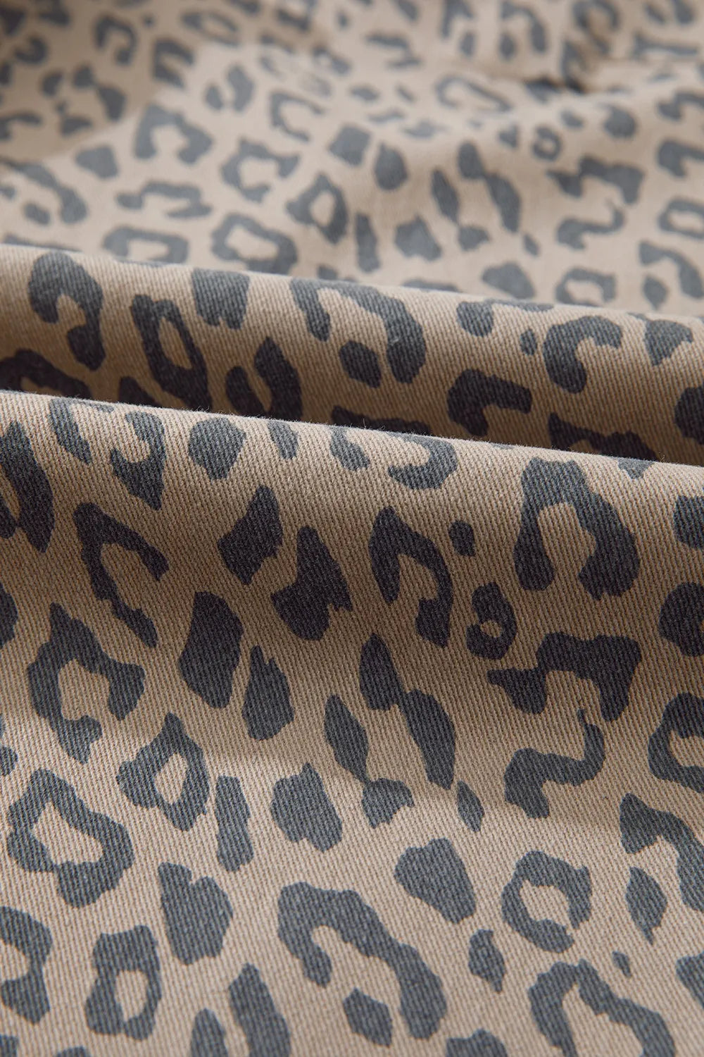 Leopard Printed Drawstring Waist Pocketed Wide Leg Jeans 