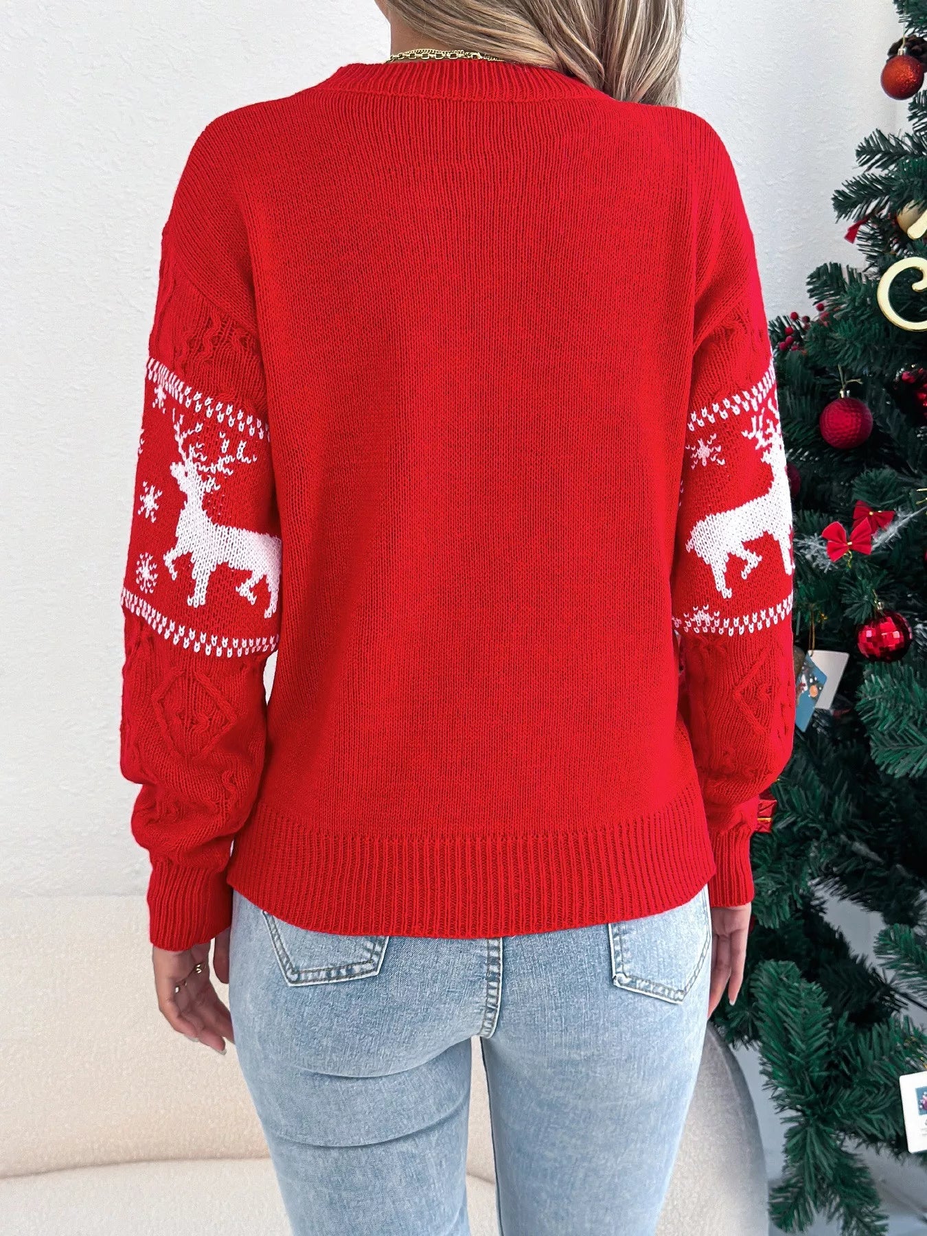 Christmas Reindeer Round Neck Sweater 