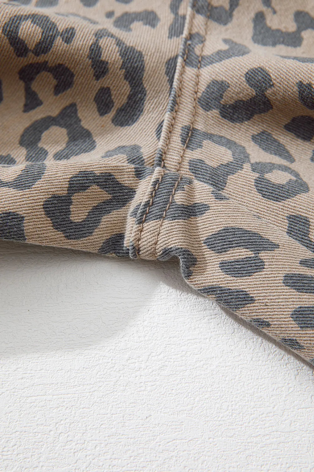 Leopard Printed Drawstring Waist Pocketed Wide Leg Jeans 