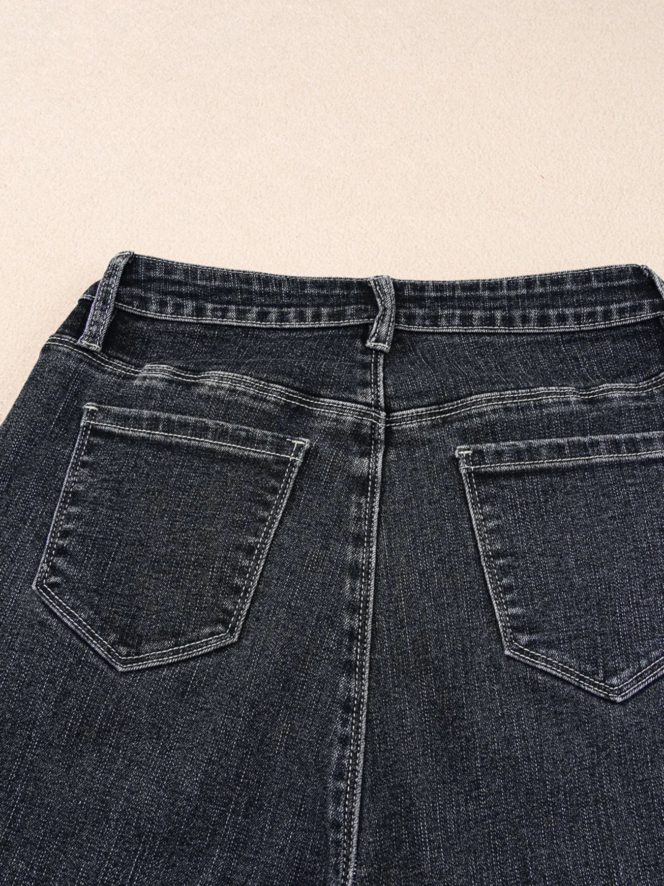 Seam Detail Flared Bottom Ankle Length Jeans 