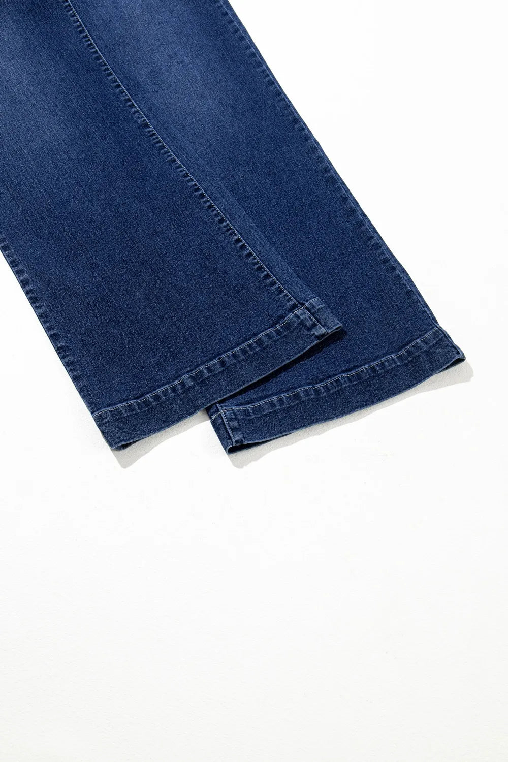 Wide Leg Pocketed High Waist Jeans 