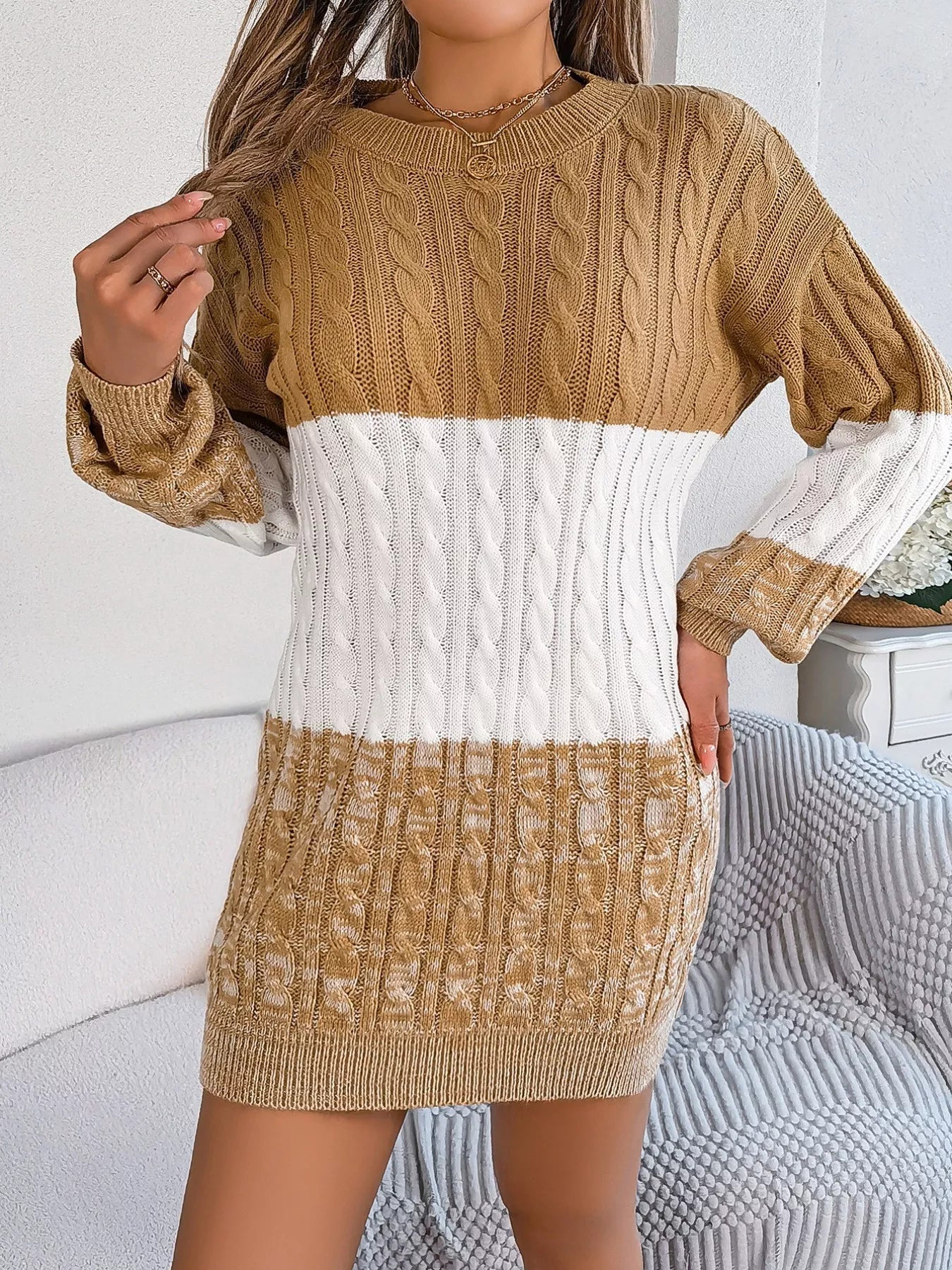 Color Block Cable Knit Sweater Dress with Textured Pattern 