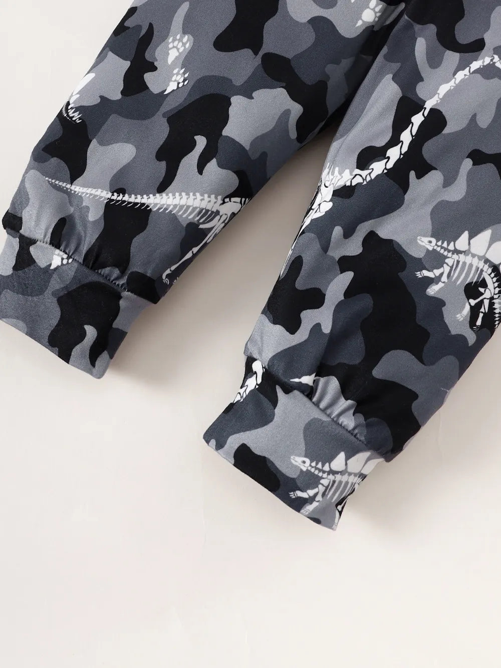Children's Striped Hooded Bodysuit and Camouflage Pants Set 
