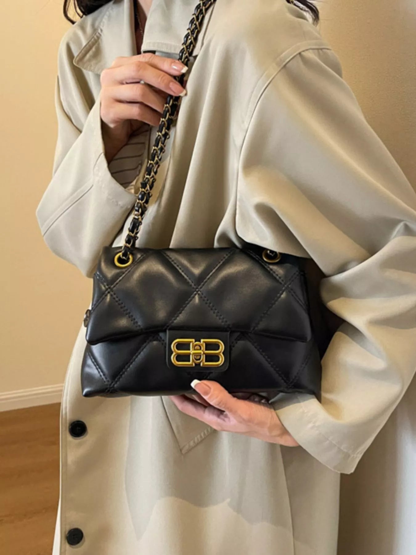 Quilted Flap Chain Crossbody Bag 
