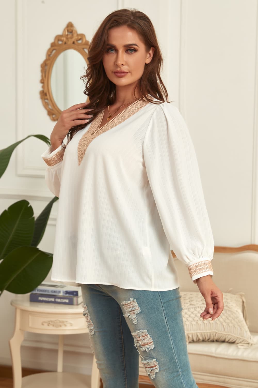 Honey Melo Apparel Plus Size V-Neck Puff Sleeve Blouse 