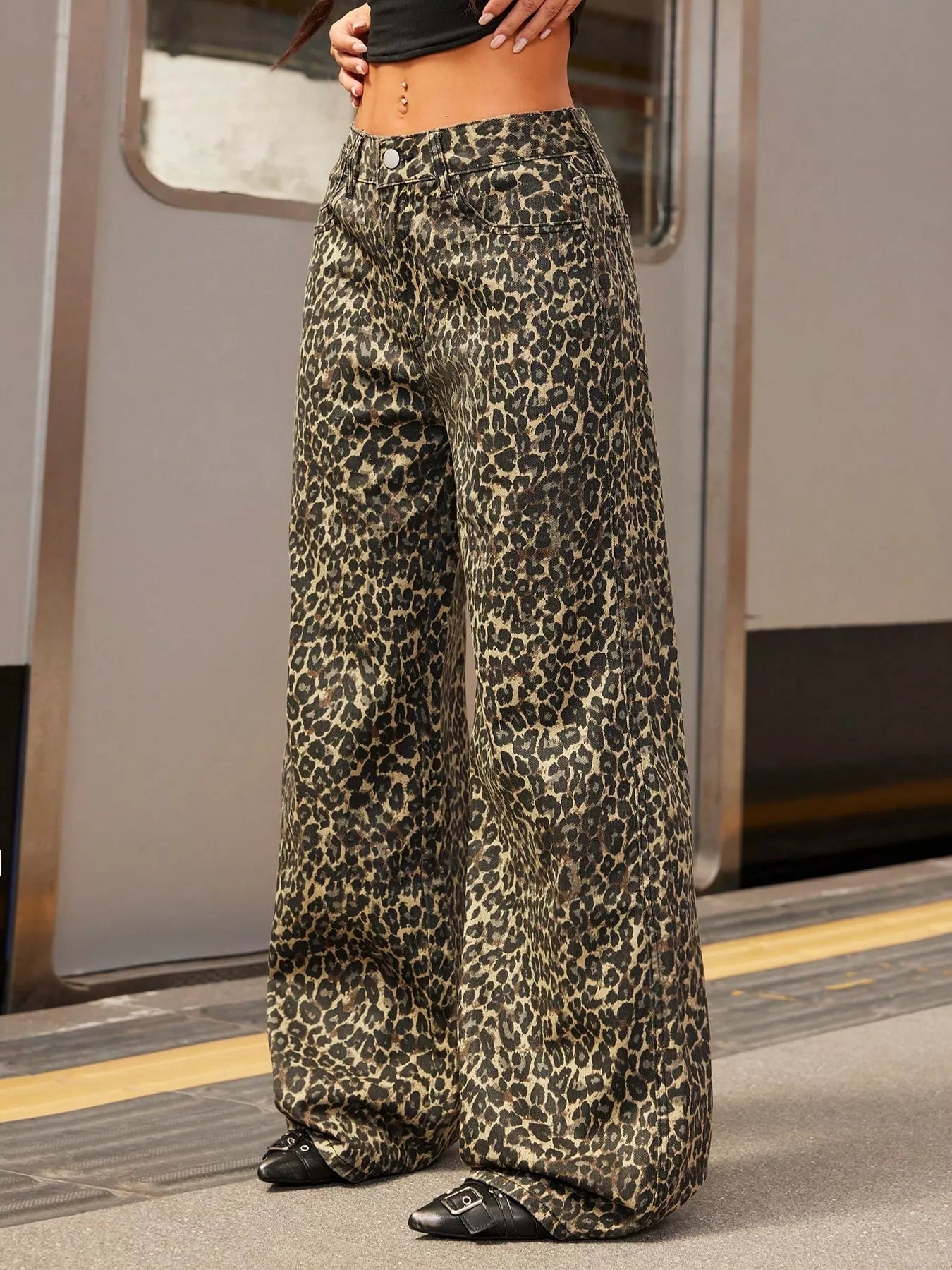 Leopard Print Wide Leg Jeans 