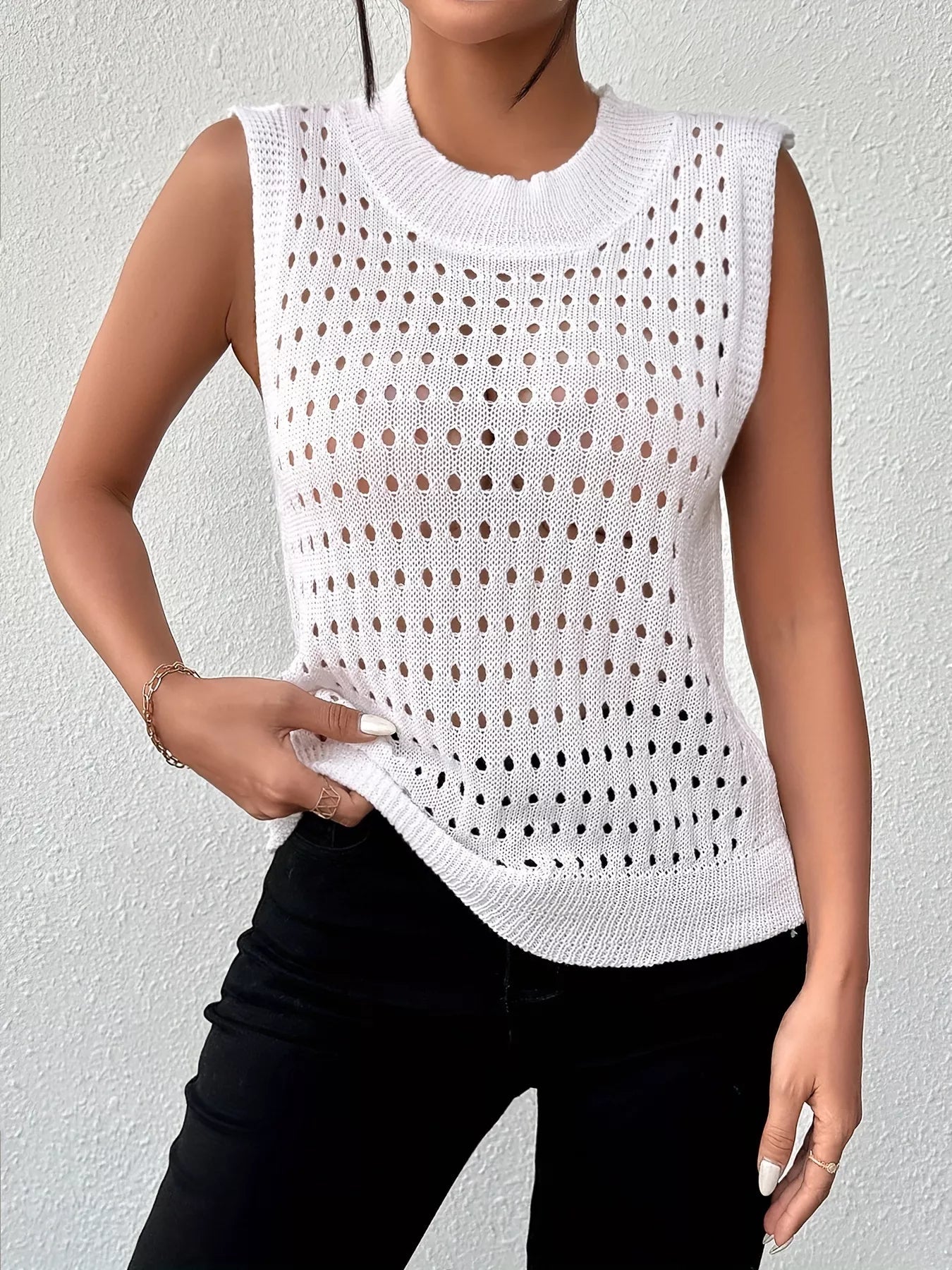 Hollow Out Round Neck Knit Tank 