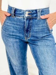 Washed Straight Leg Jeans 