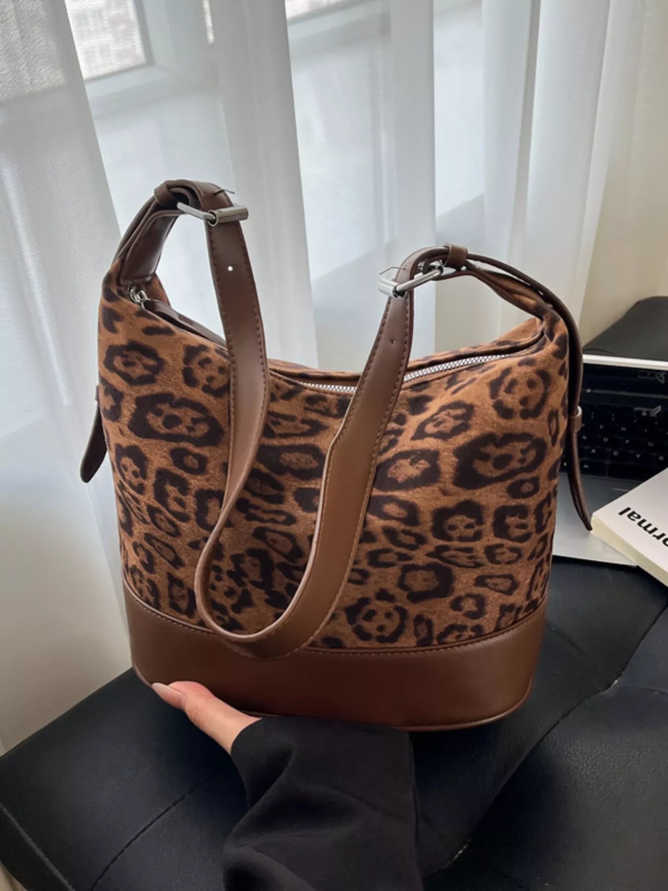 Adjustable Strap Tote Bag 