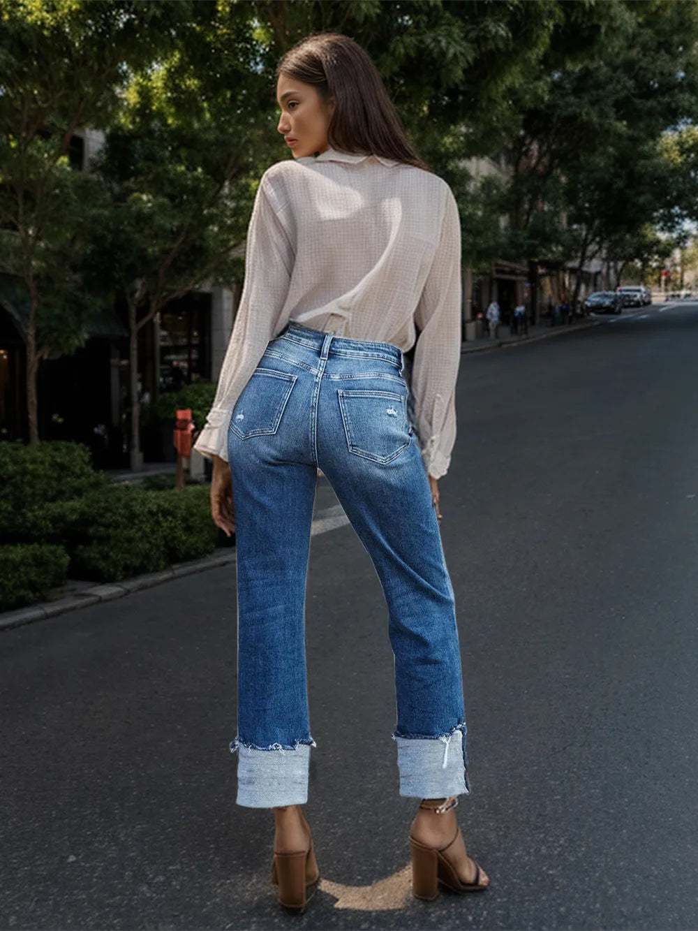 Stepped Waist Raw Hem Rolled Straight Jeans 