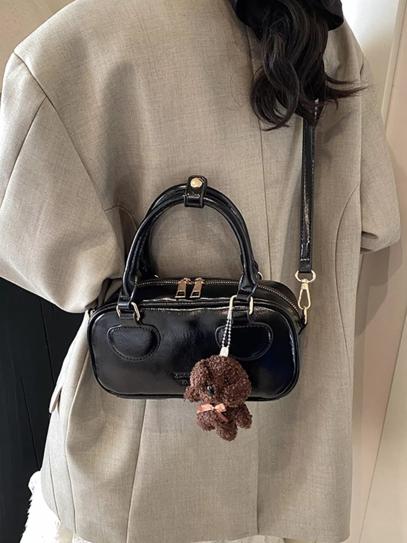 Vintage Style Crossbody Bag with Charm 