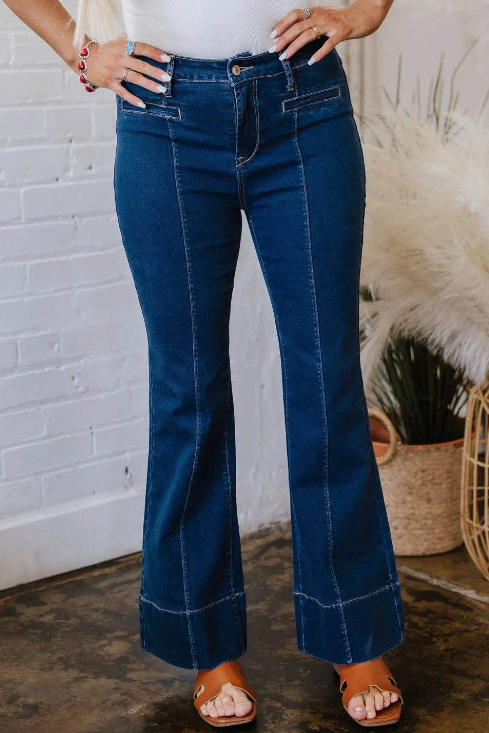 Center Seam Deep Wash Straight Jeans 
