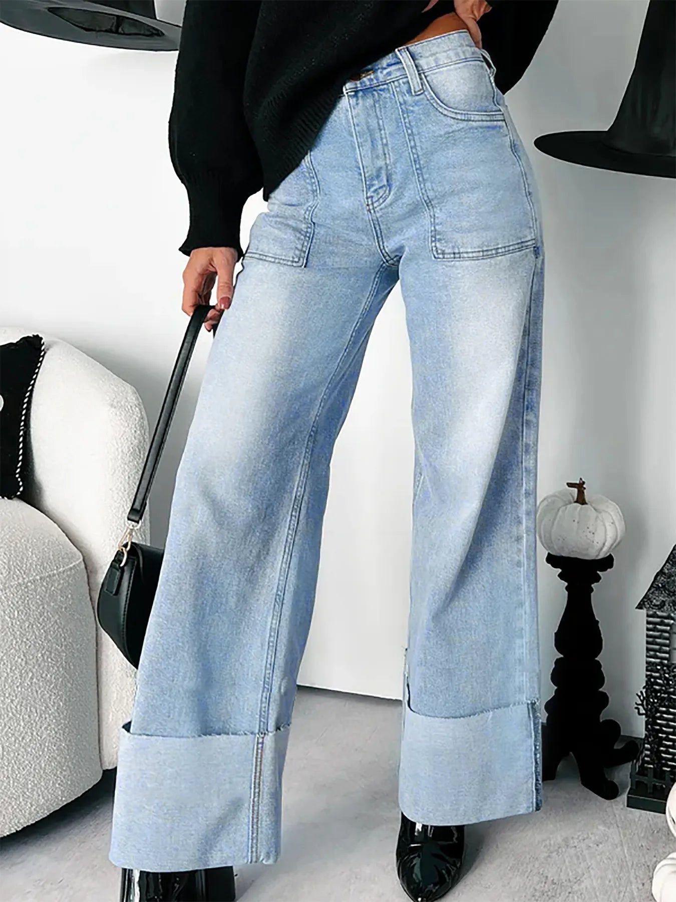 High-Waisted Wide-Leg Jeans with Cuffed Hem 