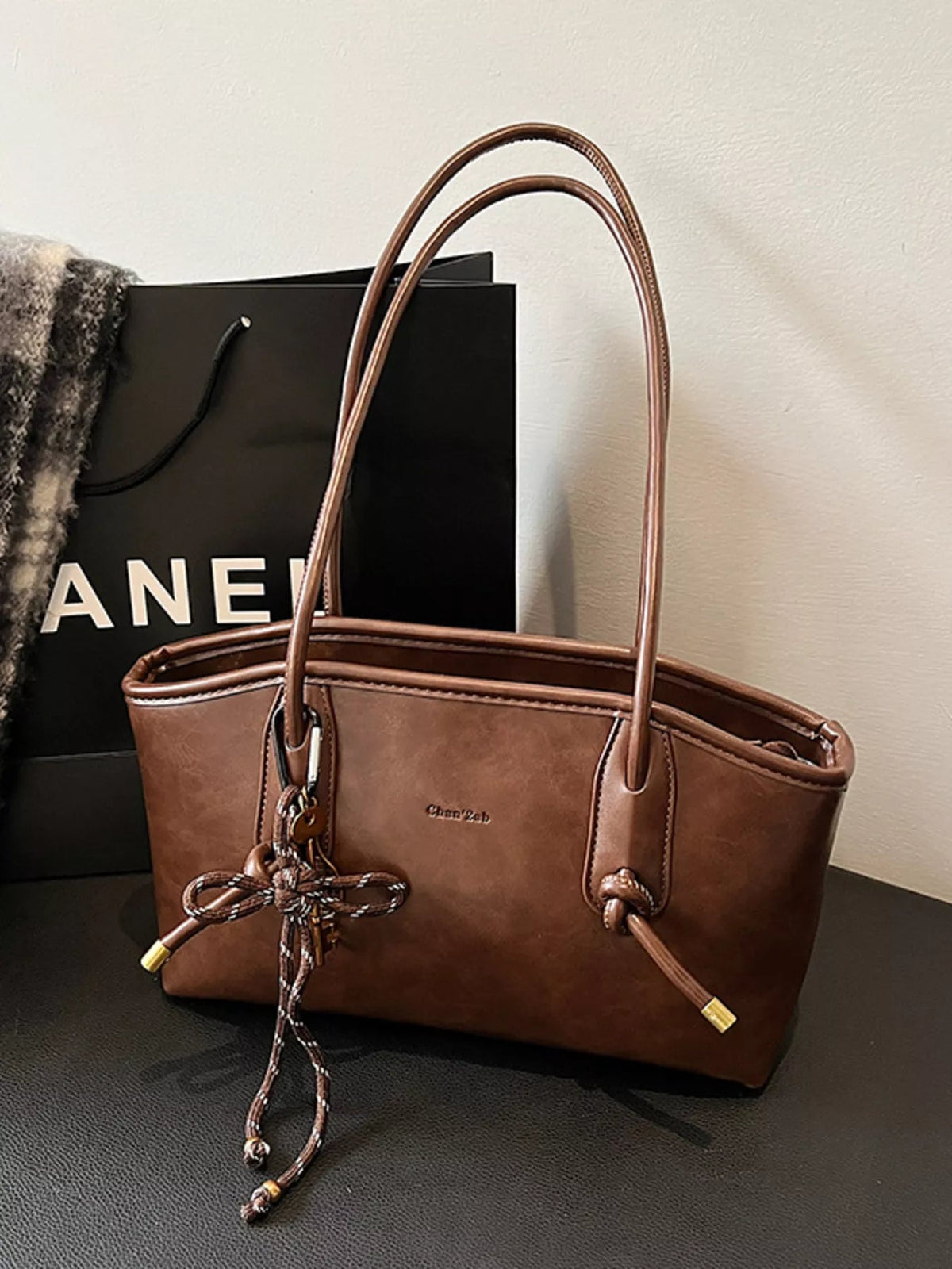 Vintage Style Leather Shoulder Bag 