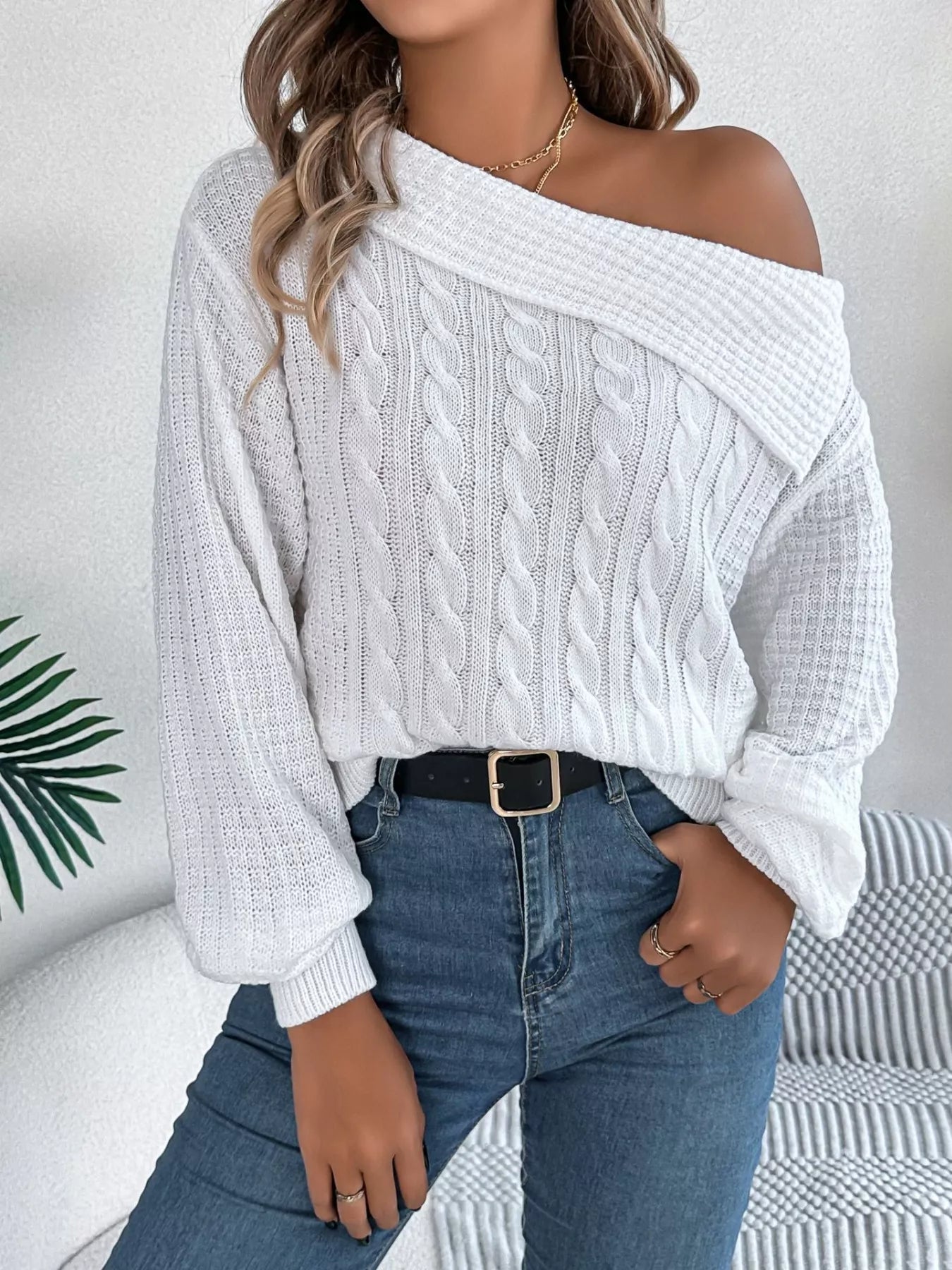 Off-Shoulder Cable Knit Sweater 