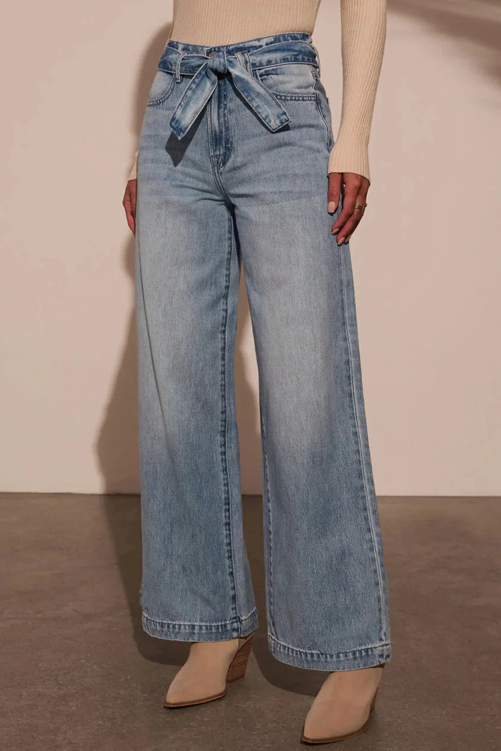 Tied Wide Leg Jeans with Pockets 