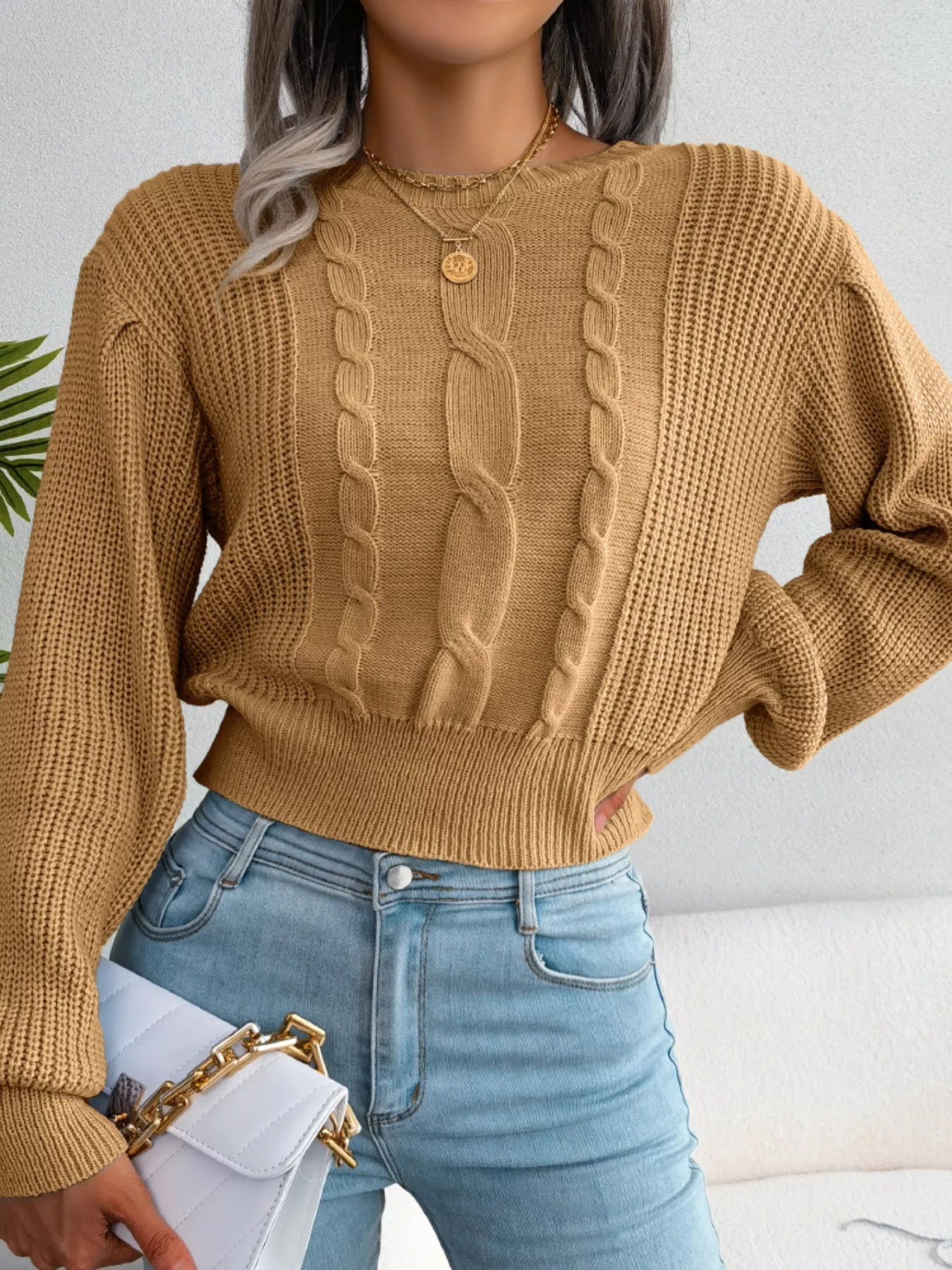 Cable Knit Round Neck Cropped Sweater 