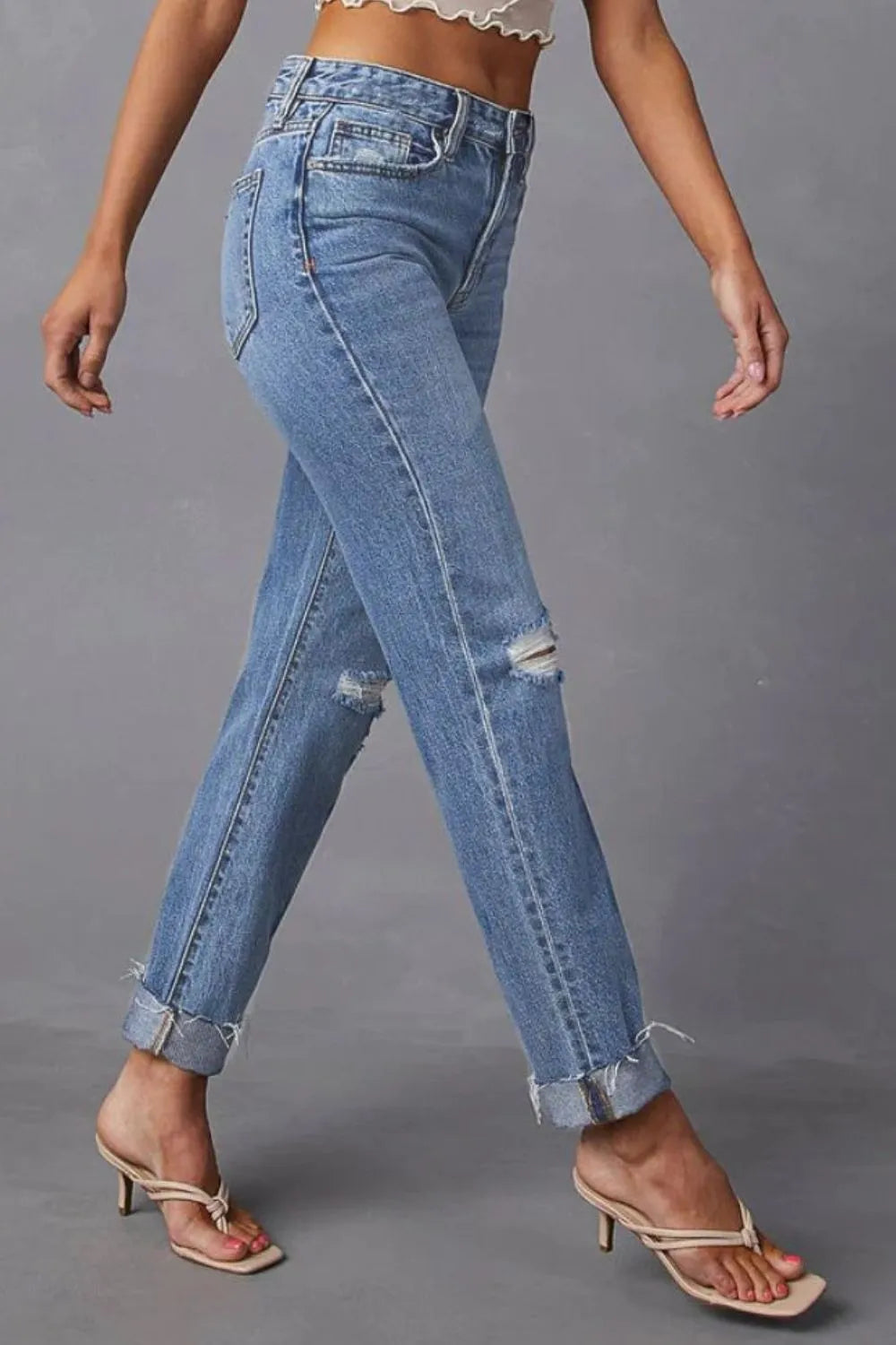 Distressed Raw Hem Straight Jeans with Pockets 