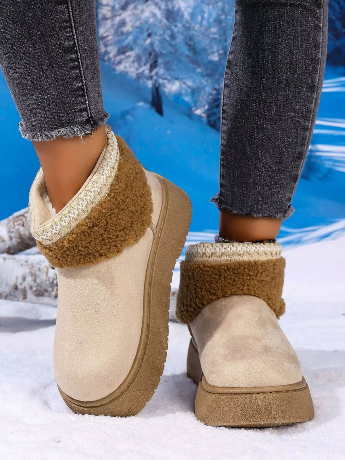Round Toe Platform Boots 