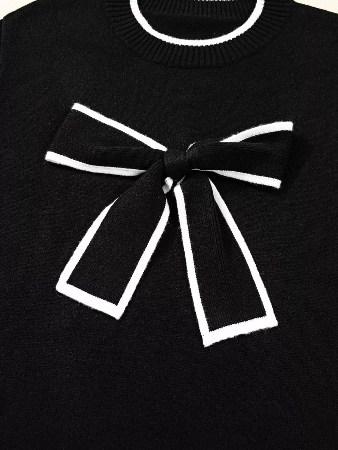 Contrast Trim Bow Accent Holiday Cropped Sweater 
