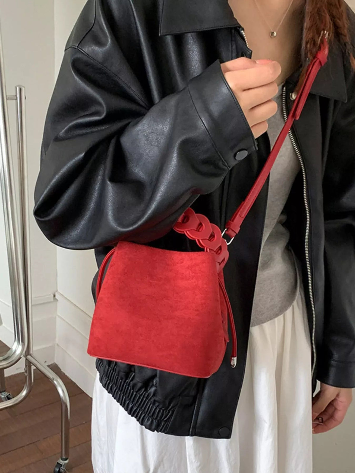 Chain Strap Crossbody Bag 