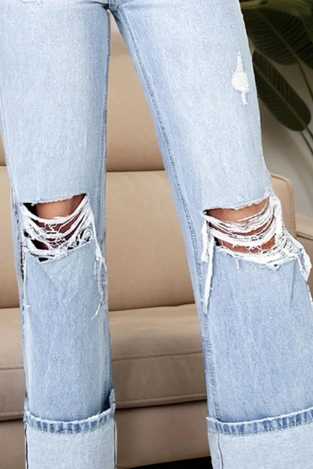 Distressed High Waist Jeans with Pockets 