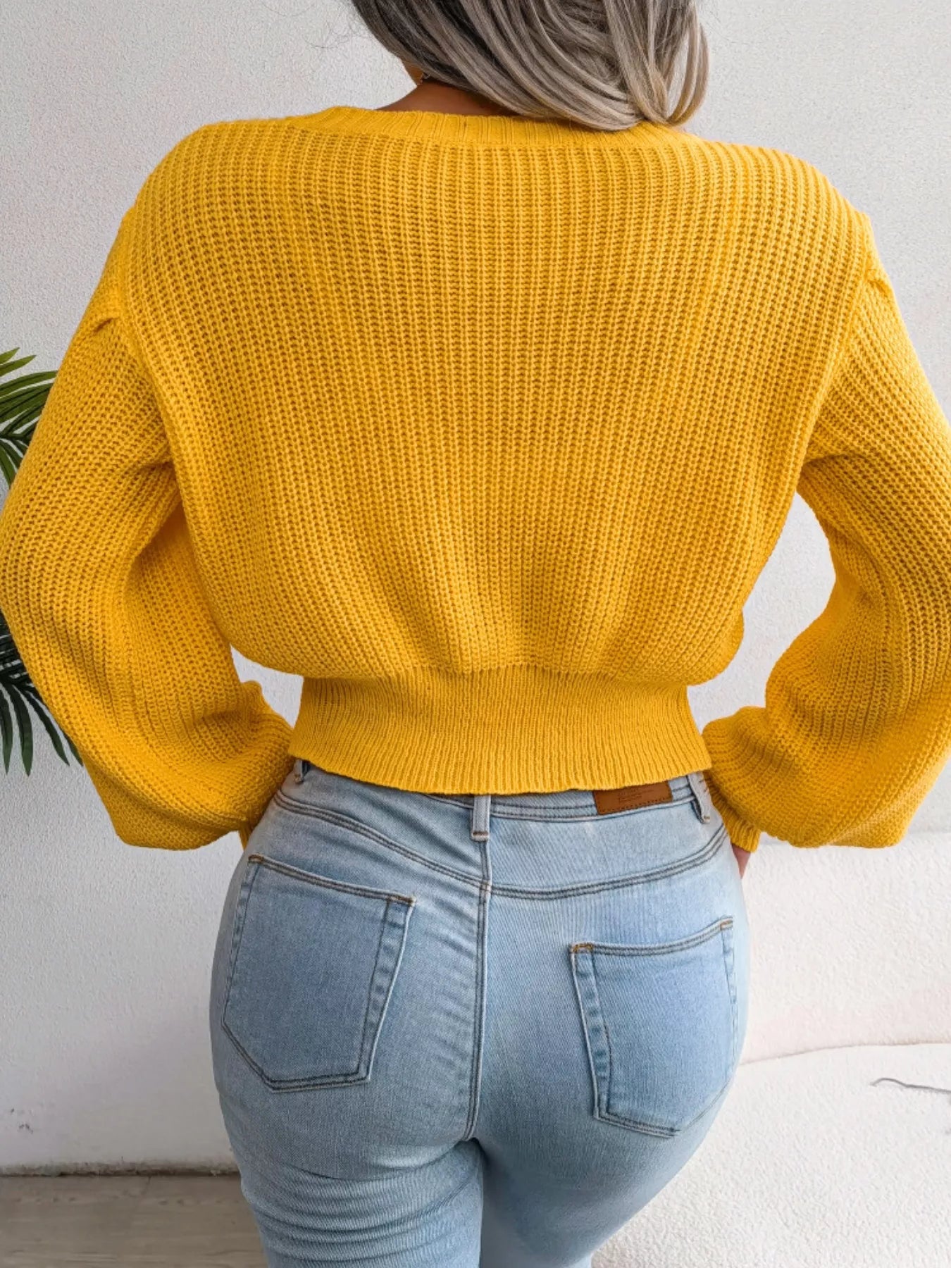 Cable Knit Round Neck Cropped Sweater 