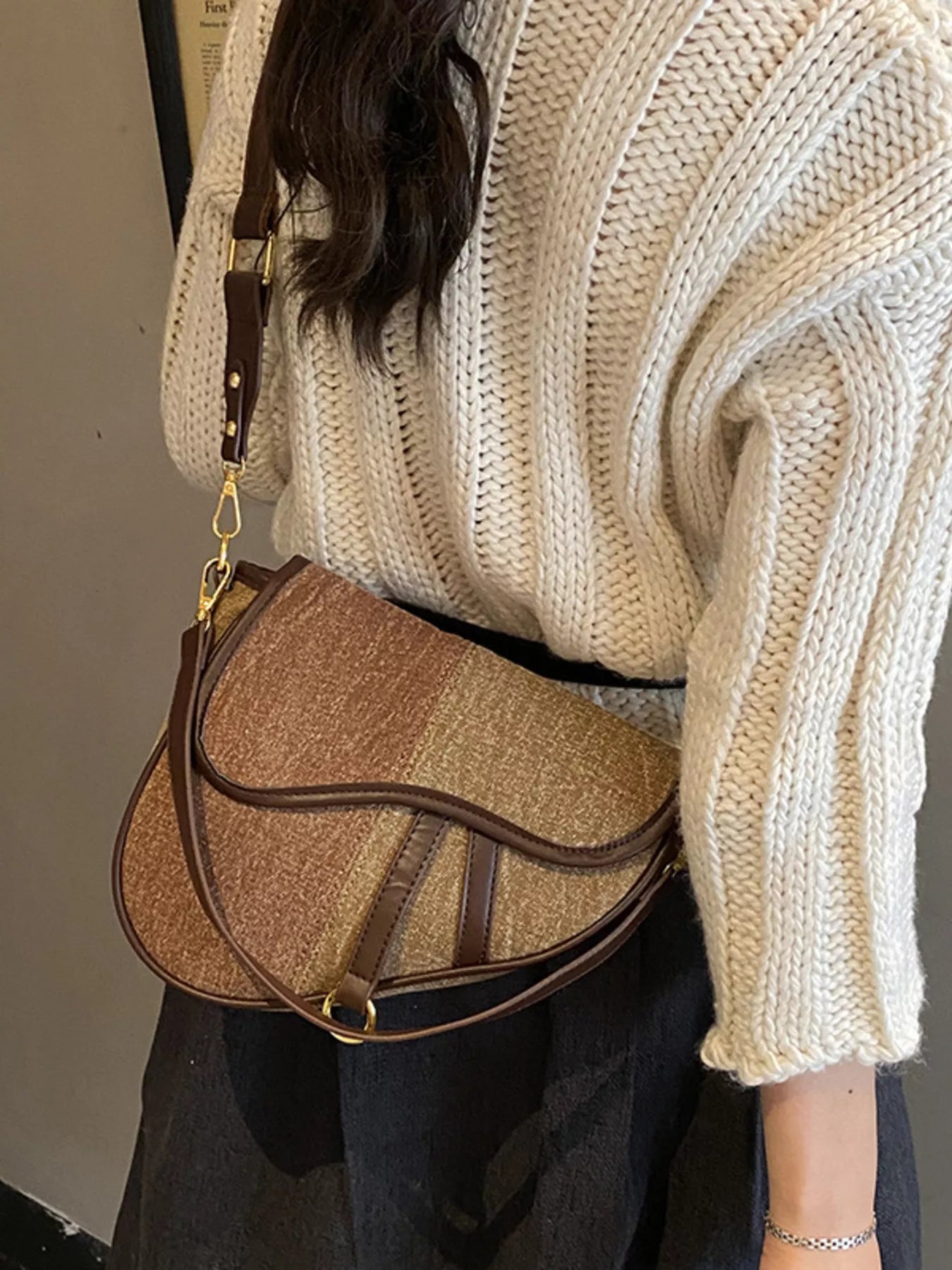 Adjustable Strap Crossbody Bag 
