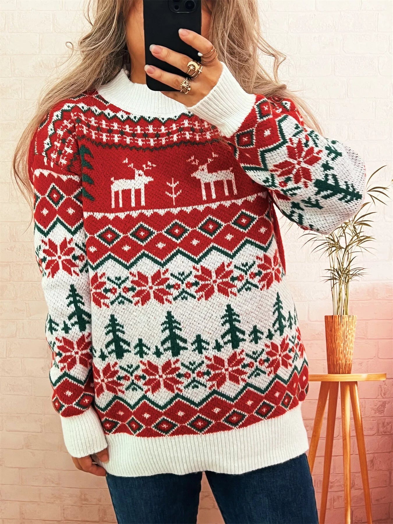 Christmas Reindeer Pattern Round Neck Sweater 
