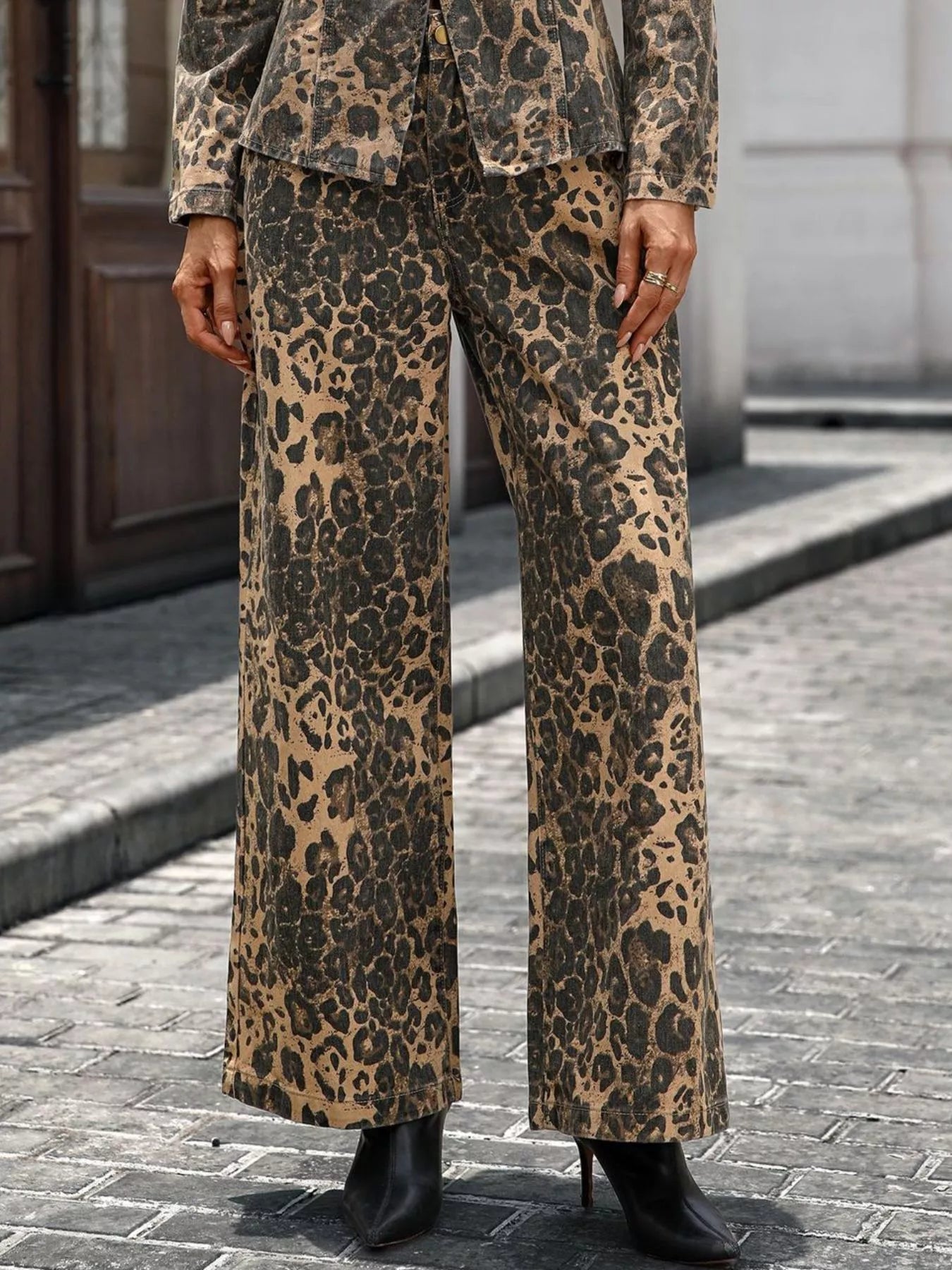 Leopard Wide-Leg Jeans 