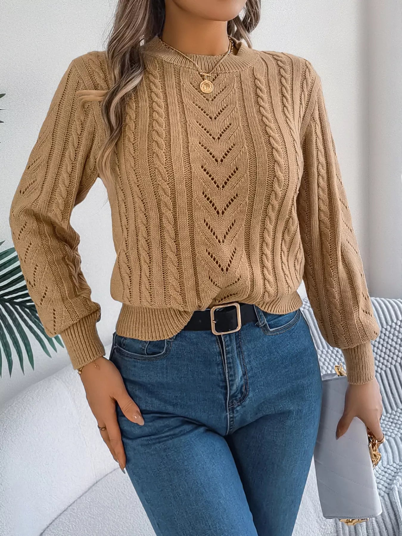 Cable-Knit Round Neck Sweater 