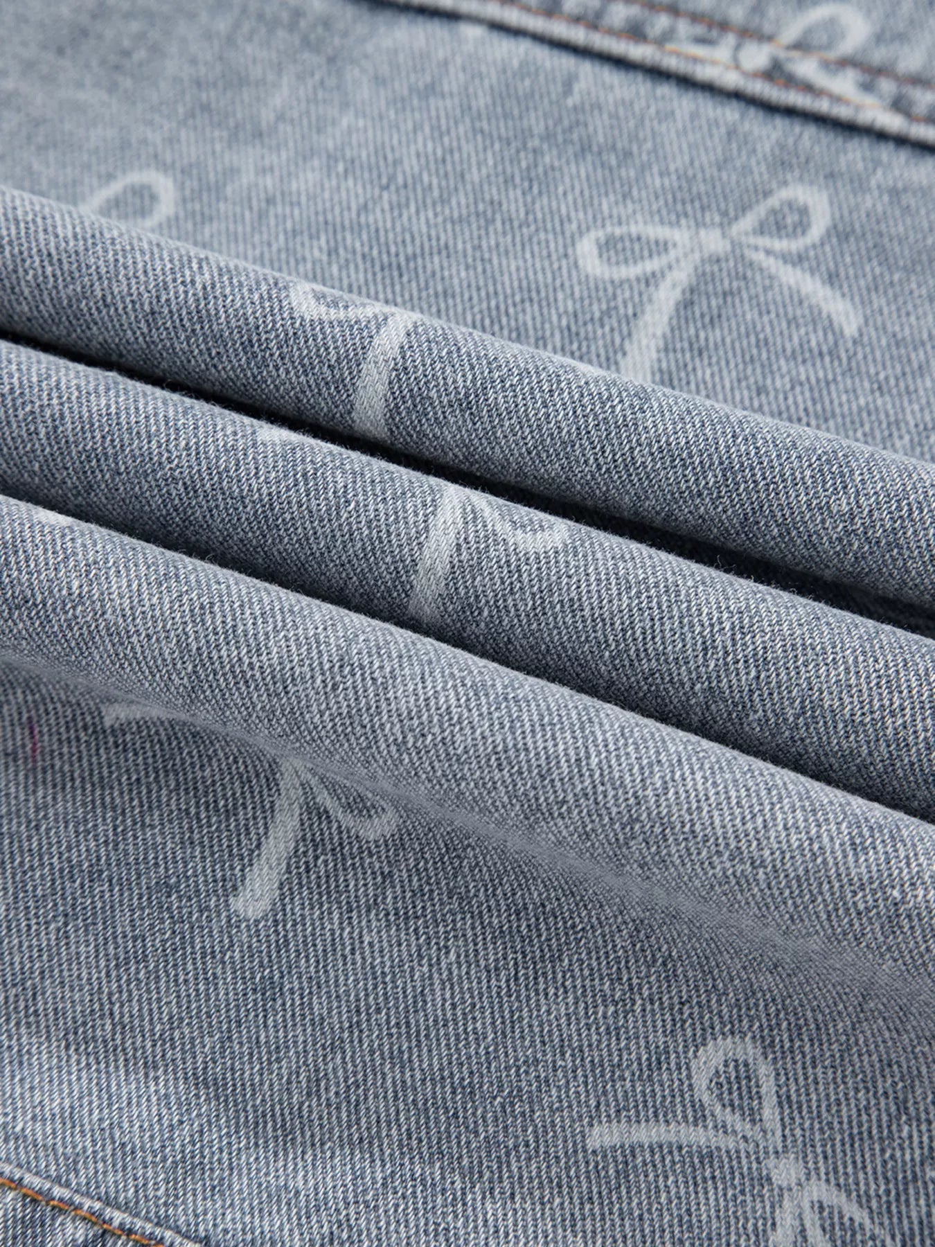 Bow Knot Print Light Wash Raw Hem Denim Jacket 