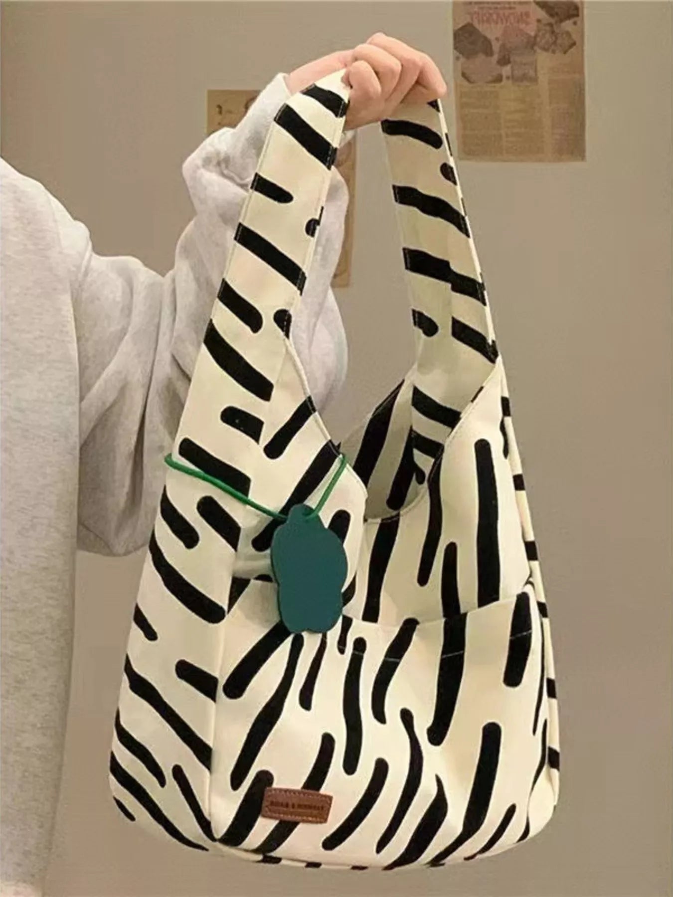 Striped Pattern Casual Handbag 