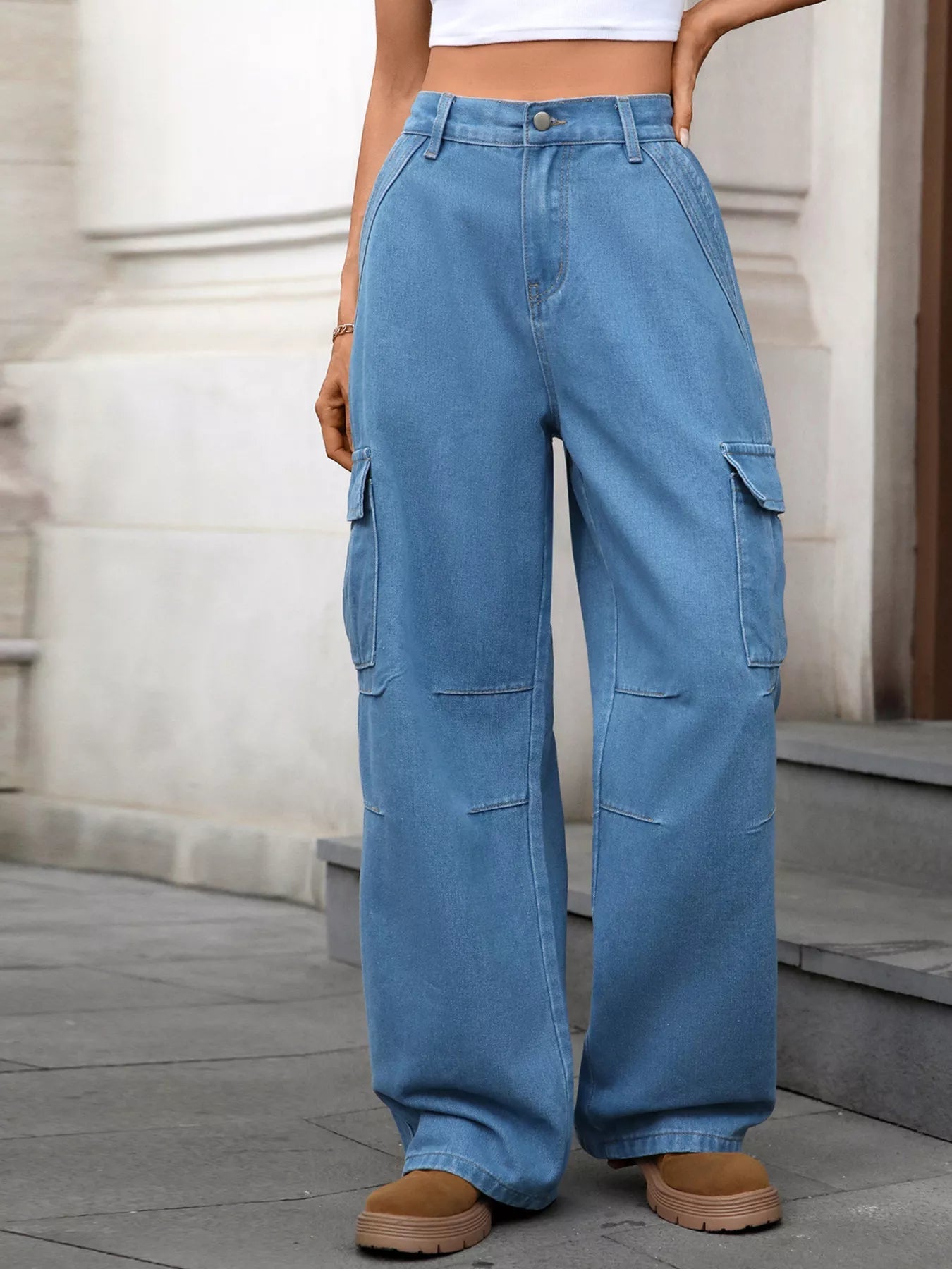 Relaxed Fit Cargo Jeans 