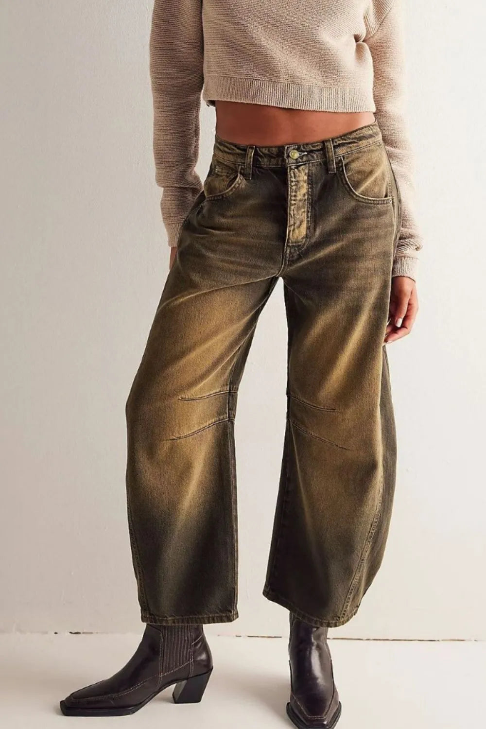 Wide Leg Jeans with Pockets 