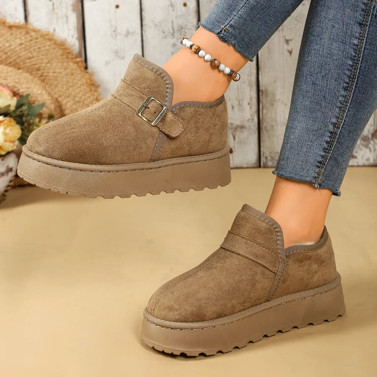 Round Toe Platform Boots 