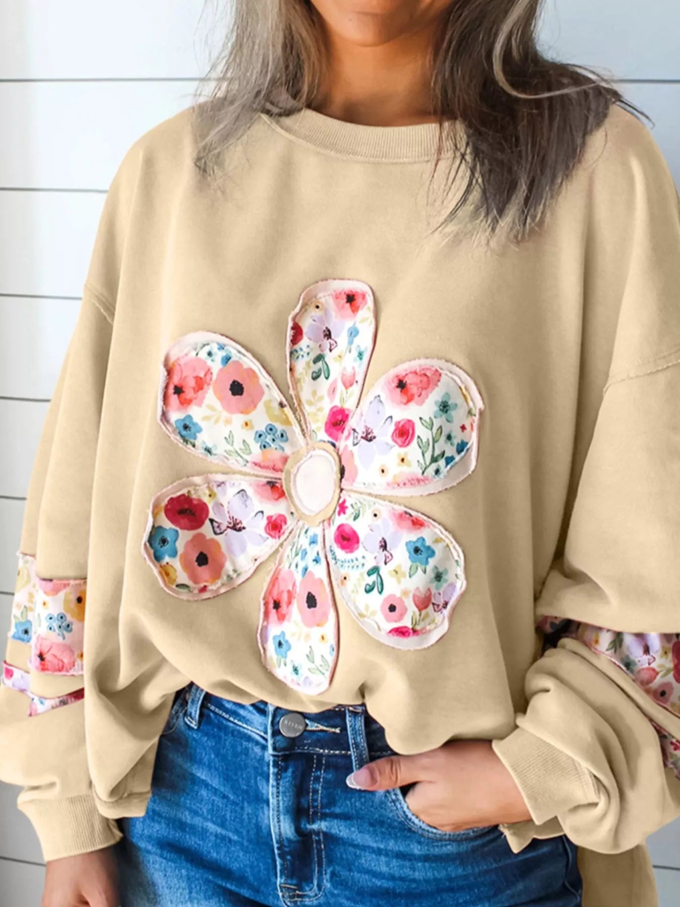 Plus Size Floral Applique Drop Shoulder Sweatshirt 